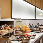 Golden Tulip Centre Hotel 4*