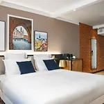 Golden Tulip Centrum 4*