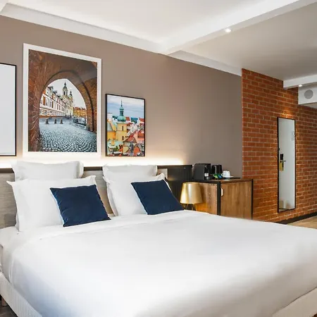 Golden Tulip Centrum 4*