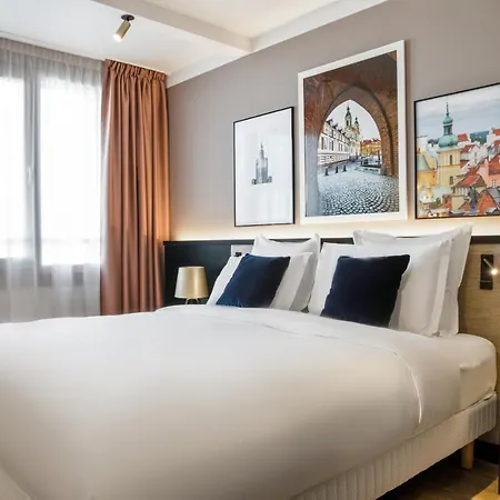 Golden Tulip Centrum Hotel 4*