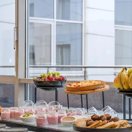 Golden Tulip Centre Hotel 4*