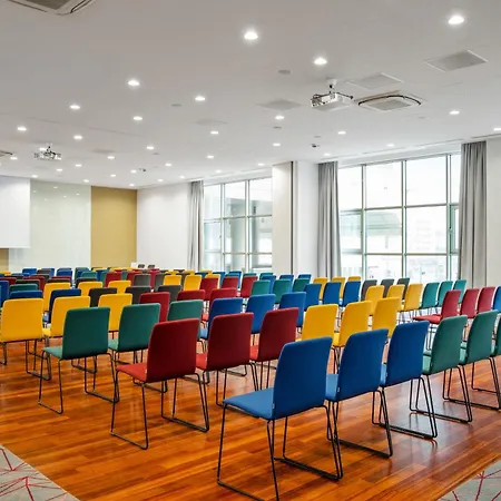 Golden Tulip Centre Hotel