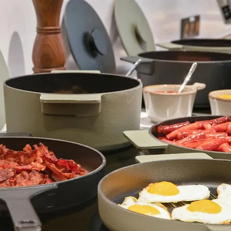 Golden Tulip Centrum Hotel