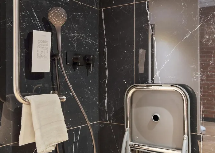 Golden Tulip Centrum 4* ワルシャワ