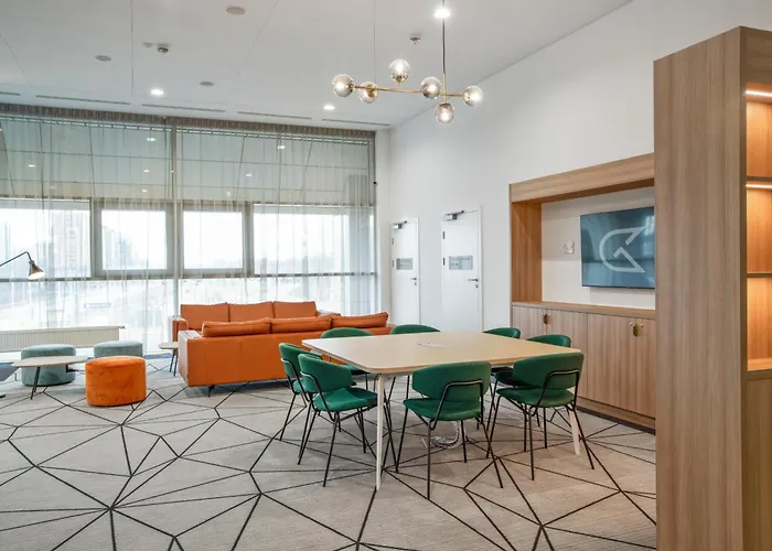 酒店 Golden Tulip Centrum 4*