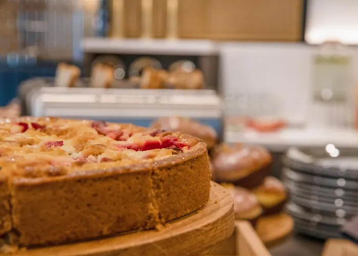 ホテル Golden Tulip Centrum 4*