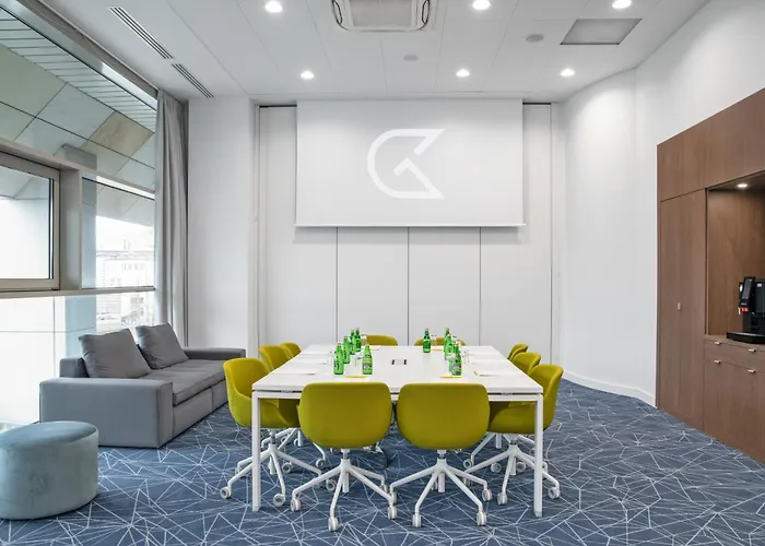 Golden Tulip Centrum 4*