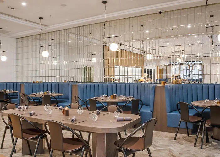 Golden Tulip Centrum Hotel