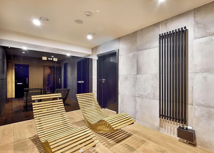 Hotel Golden Tulip Centrum 4*