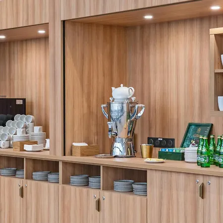 Golden Tulip Centrum Hotel