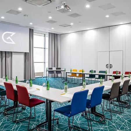 Golden Tulip Centrum 4*