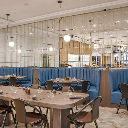 Golden Tulip Centrum Hotel